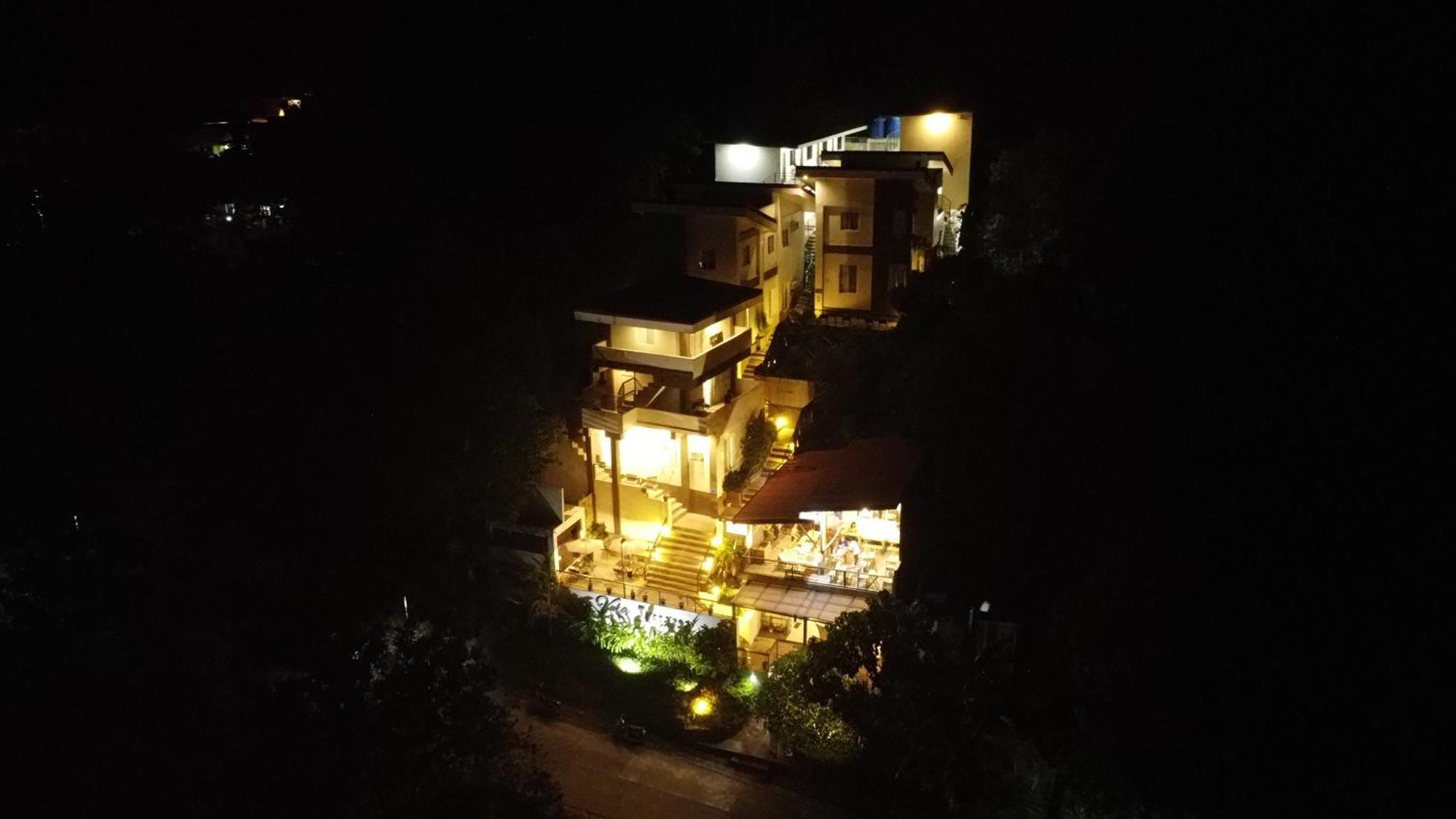 Vela Terraces Hotel Корон Екстериор снимка