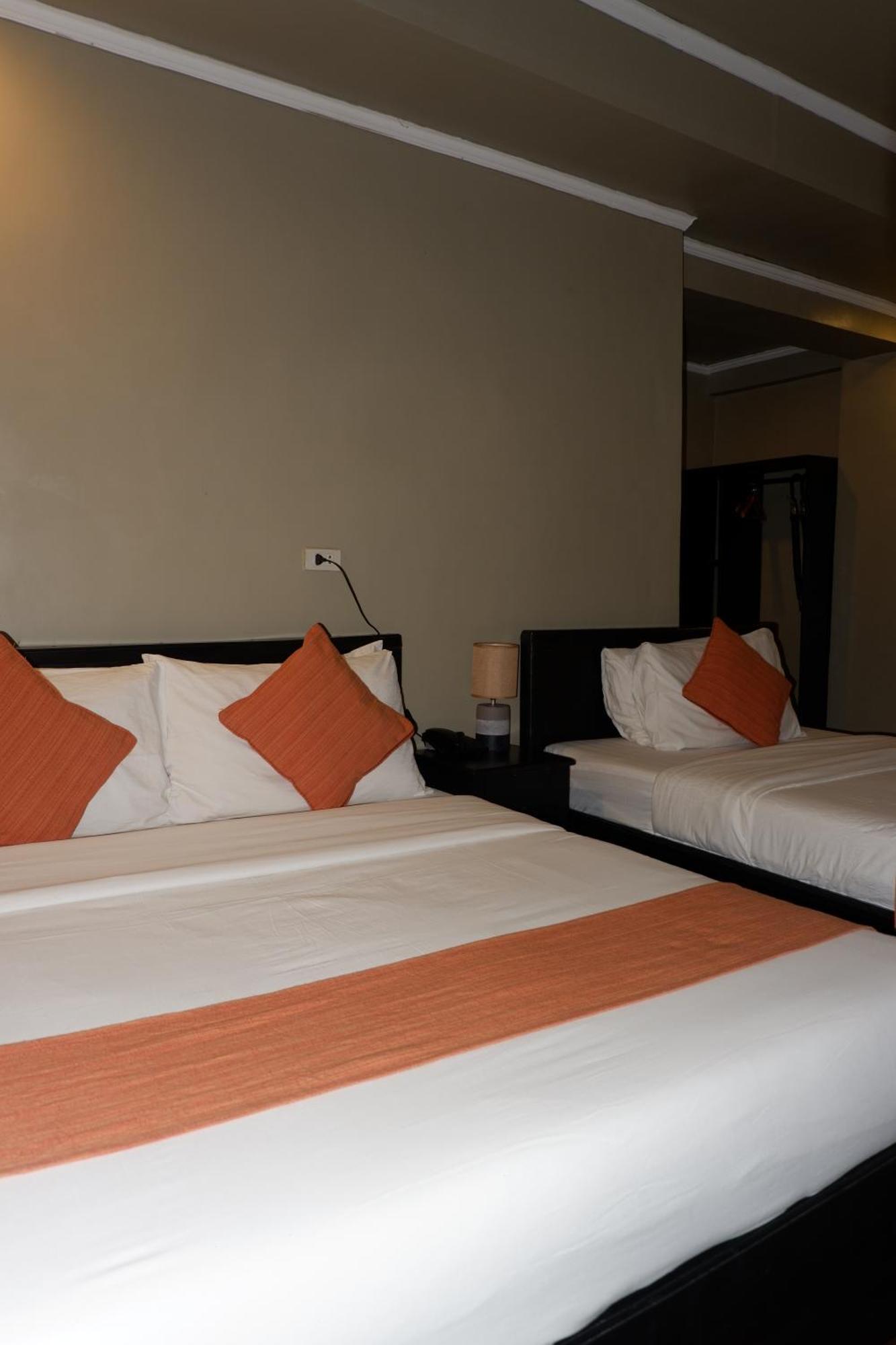 Vela Terraces Hotel Корон Екстериор снимка